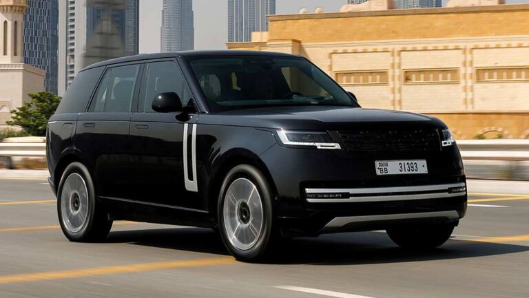 Range Rover представил первый электрокар в истории бренда