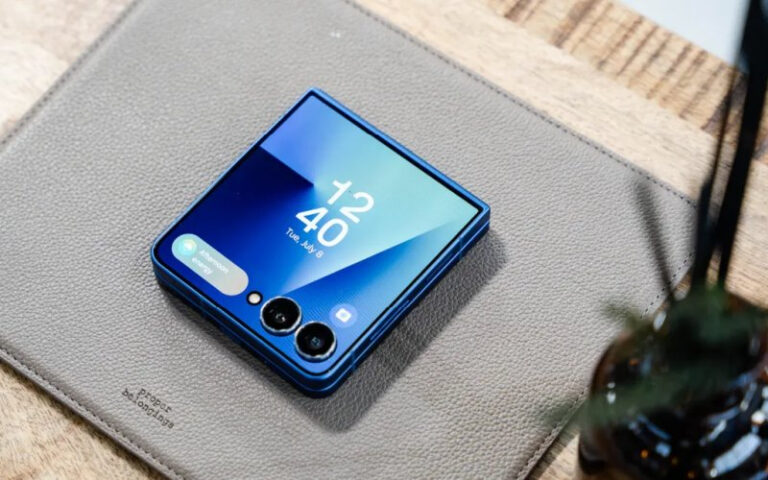Apple случайно прорекламировала Samsung Galaxy Z Flip7 в официальном аккаунте