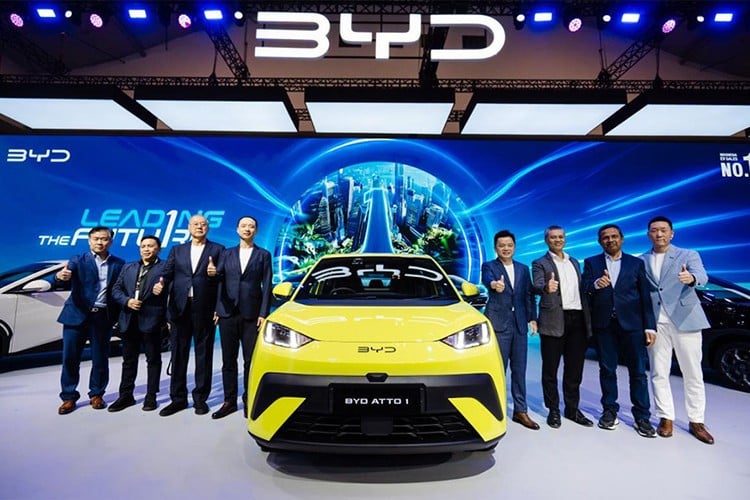 BYD представила электрохэтчбек Atto 1 за $12 000 — с приличным запасом хода и современными функциями