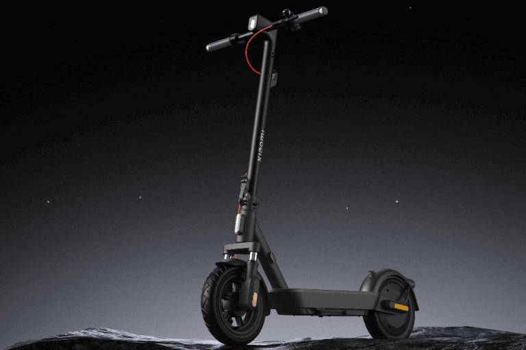 Xiaomi представила электросамокат Electric Scooter 5 Plus с запасом хода 60 км и амортизацией