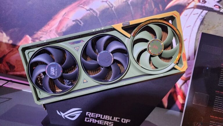 ASUS показала гигантскую, но сверхтихую GeForce RTX 5080 с кулером Noctua
