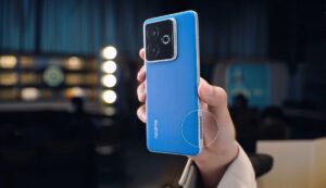 Realme представила смартфон с мини-кондиционером для охлаждения