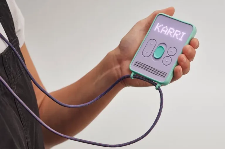 Karri Messenger: кнопочный детский телефон в стиле рации