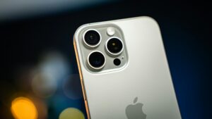 Инсайдеры: Apple не откажется от титана в будущих iPhone