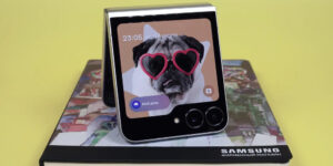Инсайд: смартфоны Samsung смогут экономить заряд, замедляя интернет
