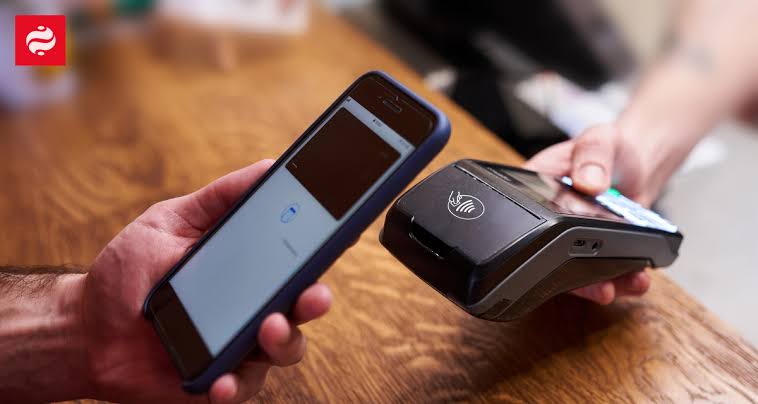 В Китае представили первый дисплей со встроенной NFC-антенной
