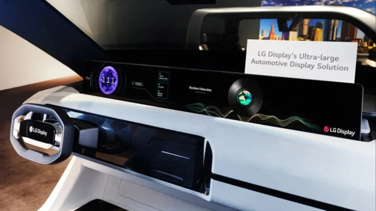 LG и Harman представили автомобильные дисплеи нового поколения