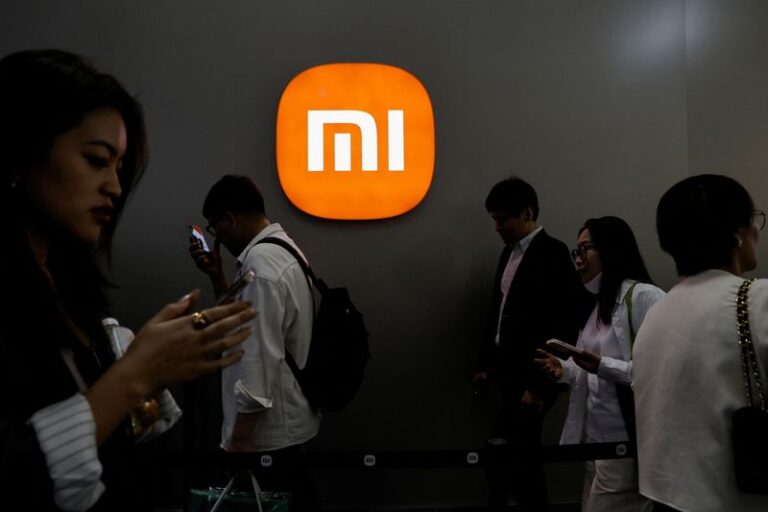 Глава Xiaomi предупредил о росте цен на смартфоны в следующем году