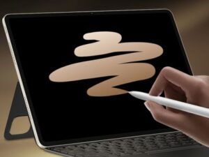 Lenovo выпустила бюджетный 12,7-дюймовый планшет со стереодинамиками