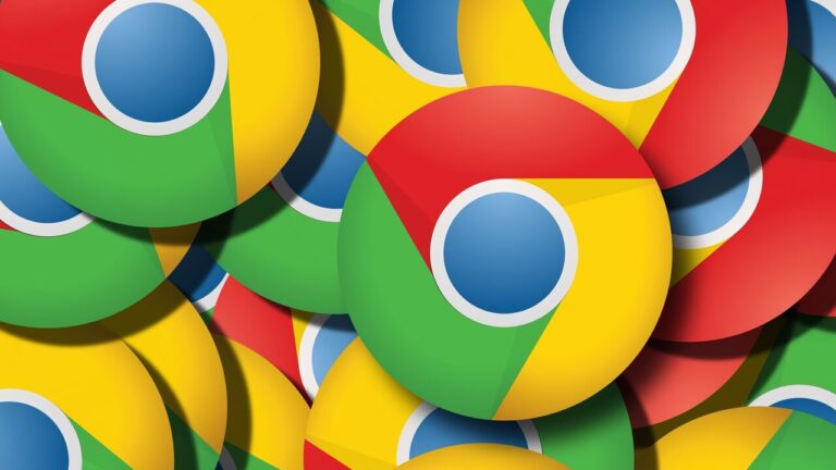 Google прокачала Chrome 143: чтение вслух, режим «два сайта в одной вкладке» и распознавание текста в PDF