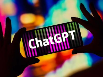 В платных тарифах ChatGPT появилась «реклама». OpenAI утверждает, что это не так