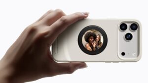 Анонсирован Dockcase Selfix — чехол для iPhone с дисплеем и слотом microSD