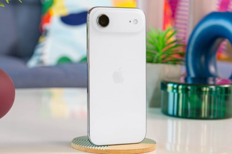 Инсайдер рассказал о главной особенности iPhone Air 2 и дате анонса