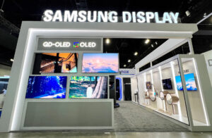 СМИ: Samsung может начать использовать OLED-дисплеи конкурента