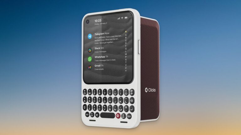 Clicks Communicator — минималистичный QWERTY-телефон в духе BlackBerry