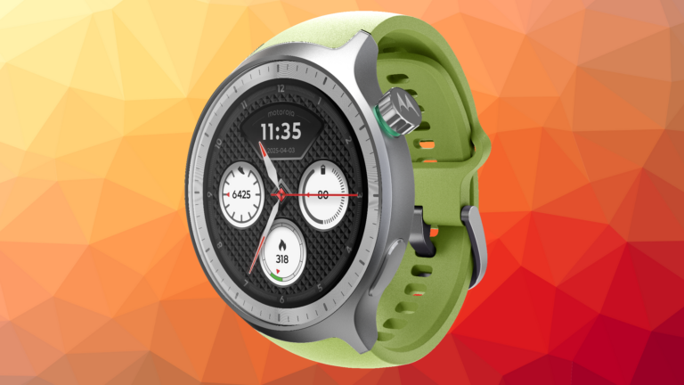 Motorola представила смарт-часы Watch с фитнес-функциями Polar — от €99