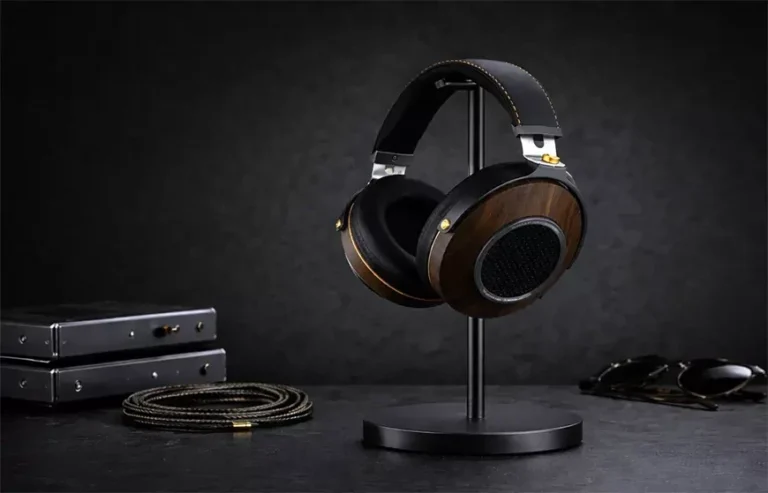 Klipsch вернулась к полноразмерным наушникам с новой серией Atlas