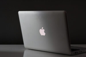 Apple почти догнала AMD на рынке ноутбучных процессоров