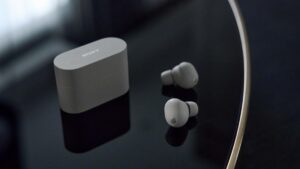 Sony WF-1000XM6: новые флагманские TWS-наушники с 32-битным звуком
