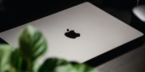 Bloomberg: Apple готовит линейку «ультрапремиальных» устройств, включая MacBook Ultra