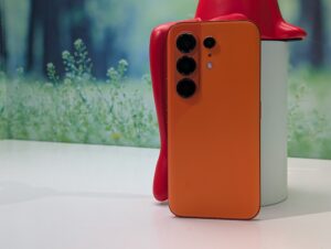 TECNO CAMON 50 Ultra получил телекамеру, батарею 6500 мАч и защиту IP69K
