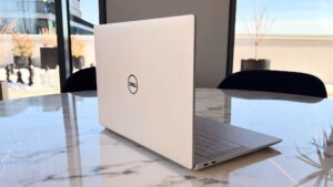 Dell XPS 14 «уделал» MacBook Air по автономности