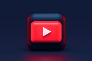 Edge обходит ограничения YouTube: видео теперь можно слушать в фоне без Premium